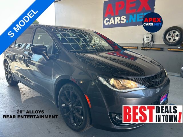 more details - chrysler pacifica