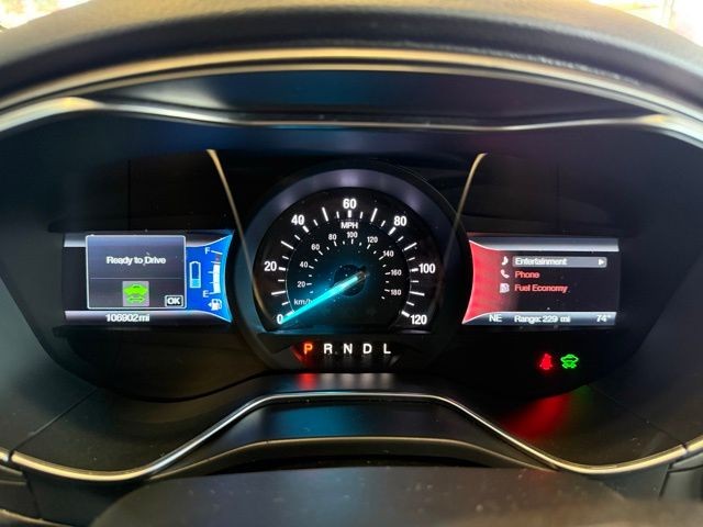 Ford Fusion Hybrid Vehicle Full-screen Gallery Image 12