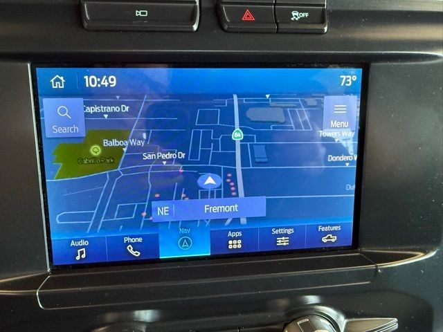 Ford F-150 Vehicle Full-screen Gallery Image 14