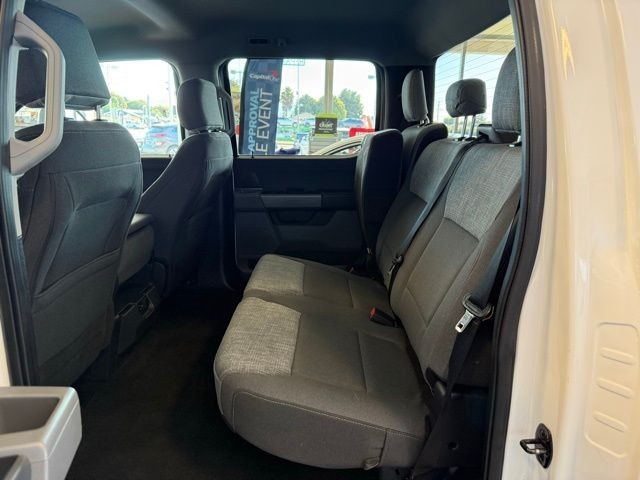 Ford F-150 Vehicle Full-screen Gallery Image 21