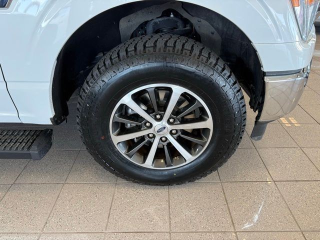 Ford F-150 Vehicle Full-screen Gallery Image 29