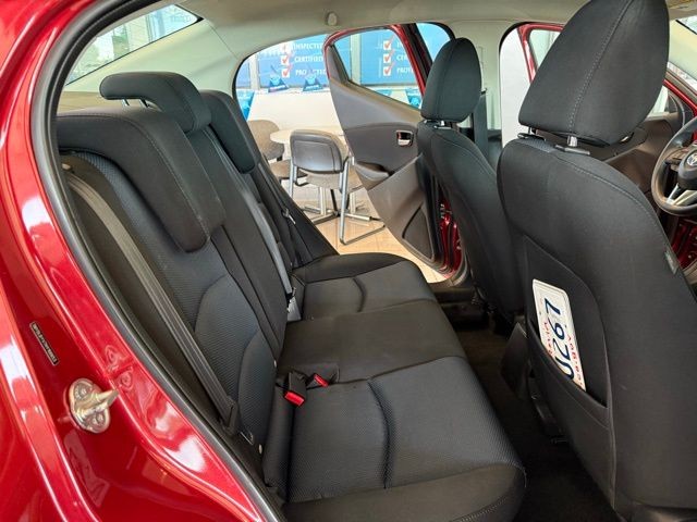 Toyota Yaris iA Vehicle Full-screen Gallery Image 22