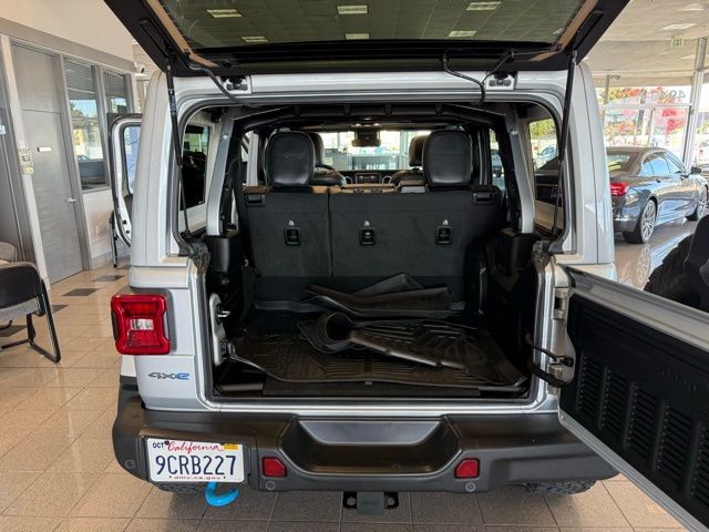 Jeep Wrangler 4xe Vehicle Full-screen Gallery Image 24