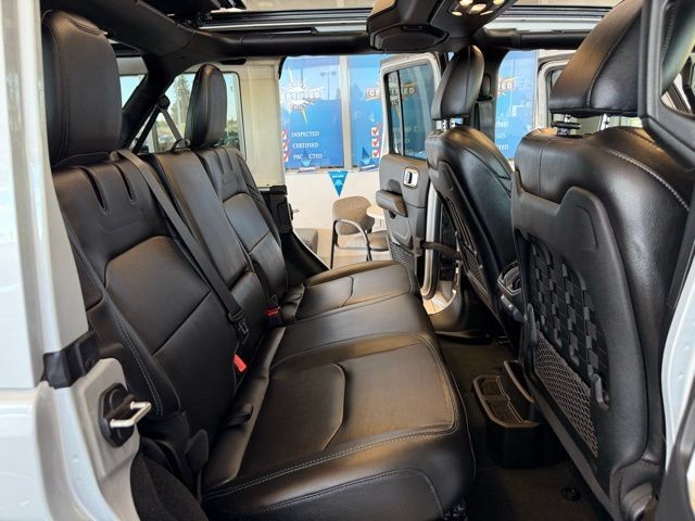 Jeep Wrangler 4xe Vehicle Full-screen Gallery Image 25