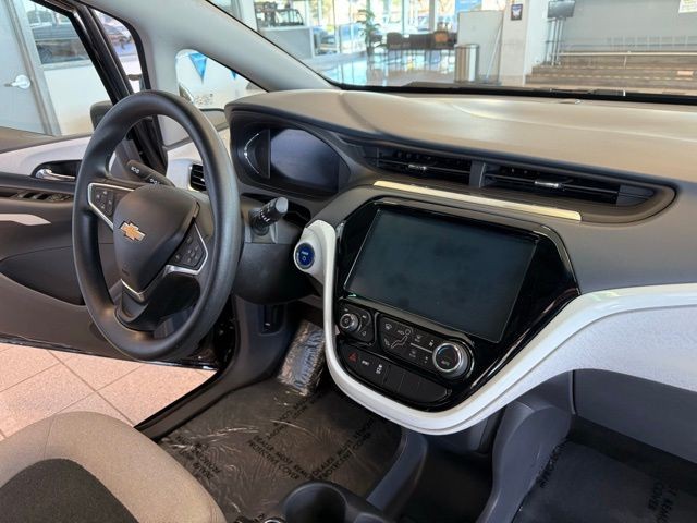 Chevrolet Bolt EV Vehicle Full-screen Gallery Image 26