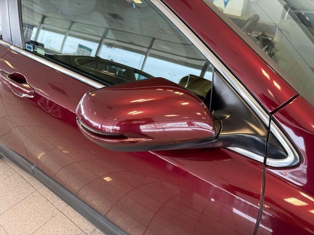 Honda CR-V Vehicle Full-screen Gallery Image 11