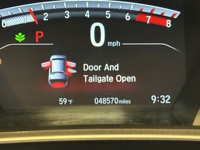 Honda CR-V Vehicle Full-screen Gallery Image 12