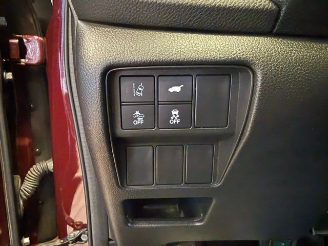 Honda CR-V Vehicle Full-screen Gallery Image 18