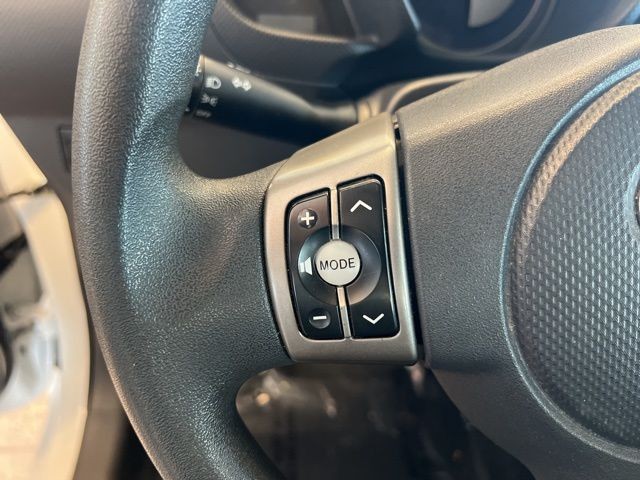 Scion xD Vehicle Full-screen Gallery Image 21