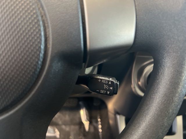 Scion xD Vehicle Full-screen Gallery Image 22