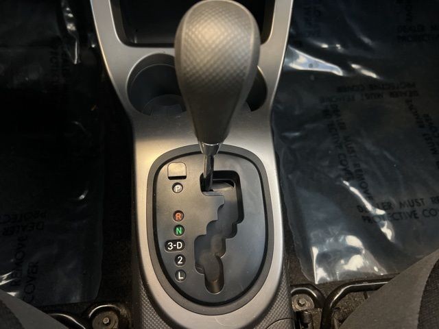 Scion xD Vehicle Full-screen Gallery Image 27