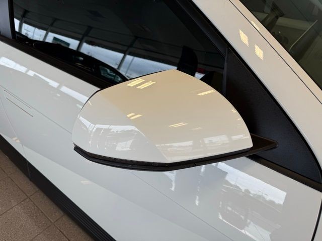 Hyundai IONIQ 5 Vehicle Full-screen Gallery Image 12