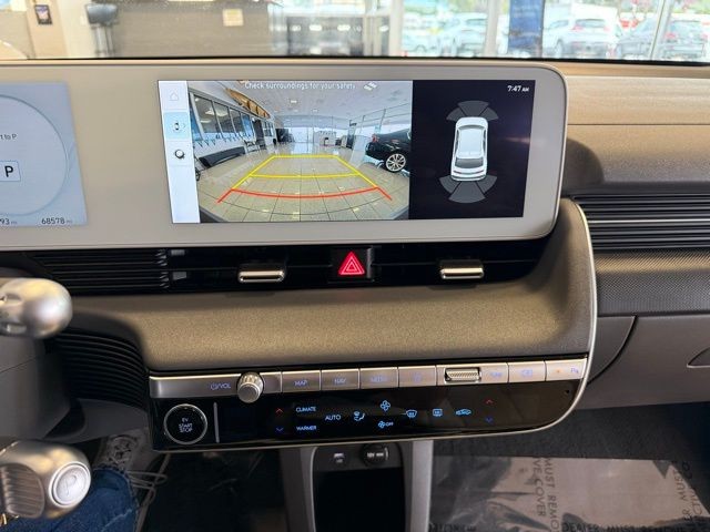 Hyundai IONIQ 5 Vehicle Full-screen Gallery Image 16