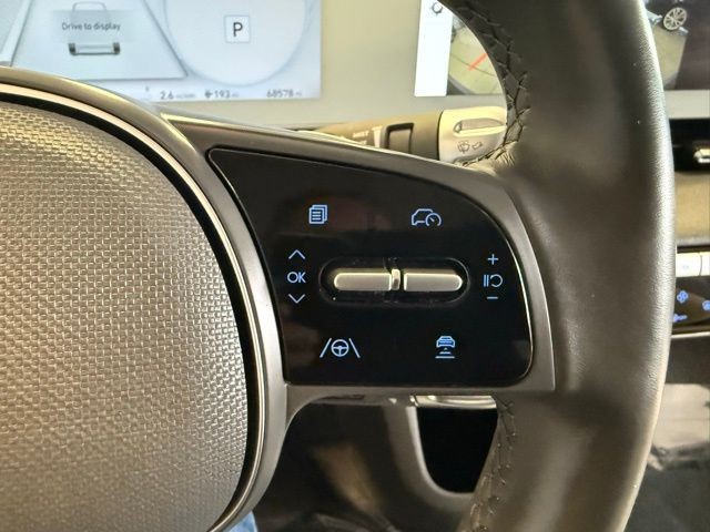 Hyundai IONIQ 5 Vehicle Full-screen Gallery Image 17