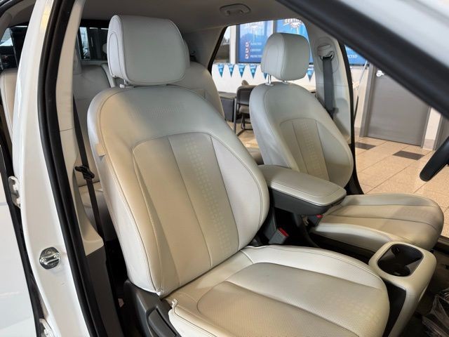 Hyundai IONIQ 5 Vehicle Full-screen Gallery Image 28