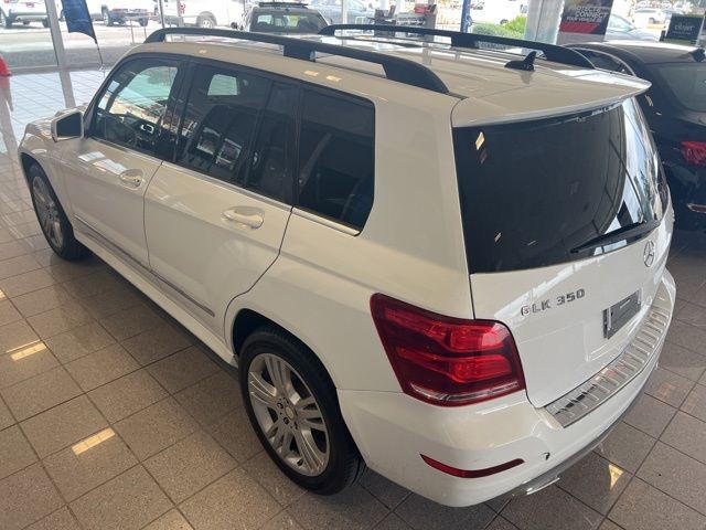 Mercedes-Benz GLK-Class Vehicle Full-screen Gallery Image 11