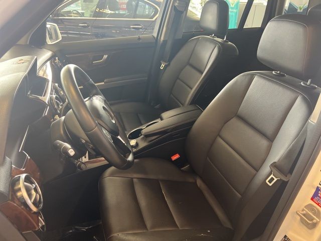 Mercedes-Benz GLK-Class Vehicle Full-screen Gallery Image 18