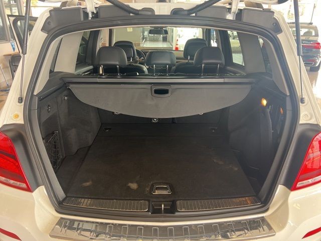 Mercedes-Benz GLK-Class Vehicle Full-screen Gallery Image 20