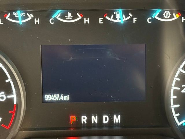 Ford F-150 Vehicle Full-screen Gallery Image 13