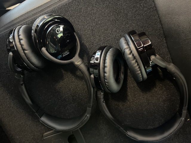 INFINITI QX80 Vehicle Full-screen Gallery Image 25