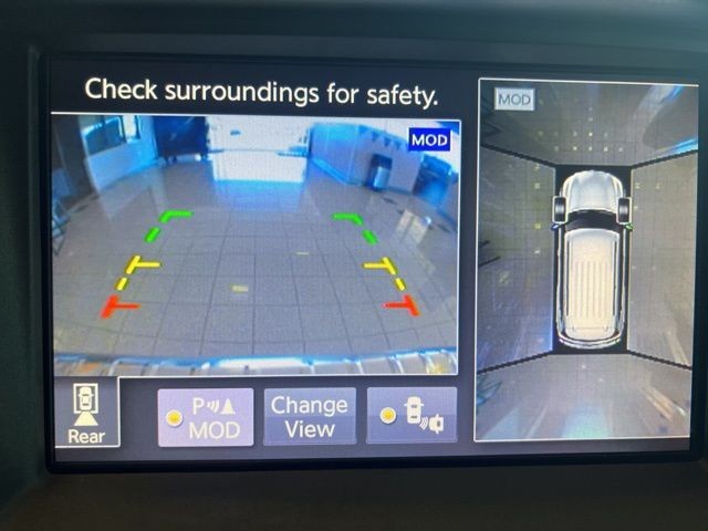 INFINITI QX80 Vehicle Full-screen Gallery Image 36