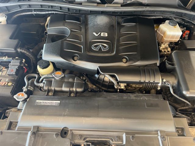 INFINITI QX80 Vehicle Full-screen Gallery Image 41