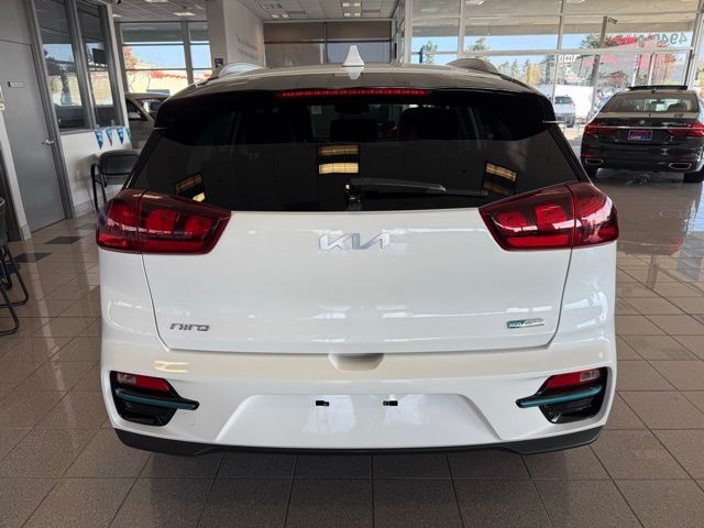 Kia Niro EV Vehicle Full-screen Gallery Image 04