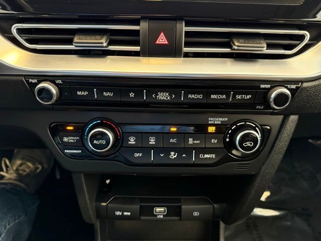 Kia Niro EV Vehicle Full-screen Gallery Image 16