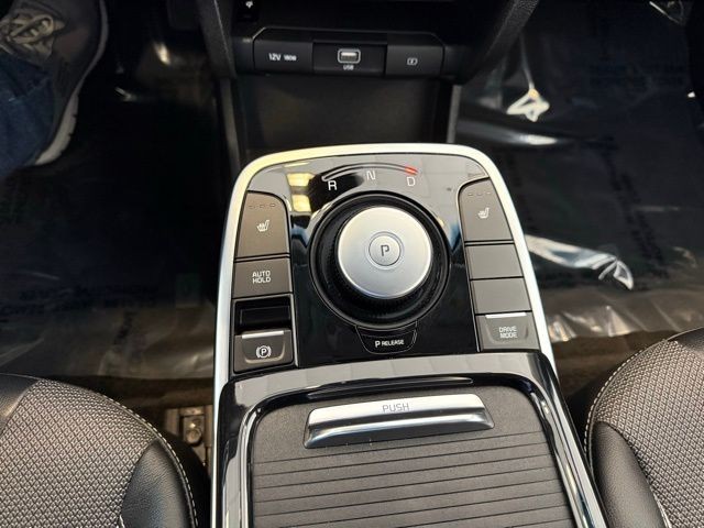 Kia Niro EV Vehicle Full-screen Gallery Image 17