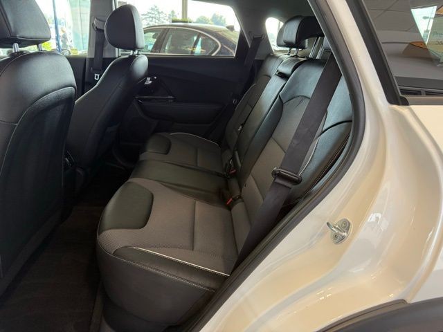 Kia Niro EV Vehicle Full-screen Gallery Image 22