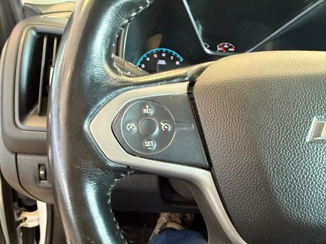 Chevrolet Colorado Vehicle Full-screen Gallery Image 19