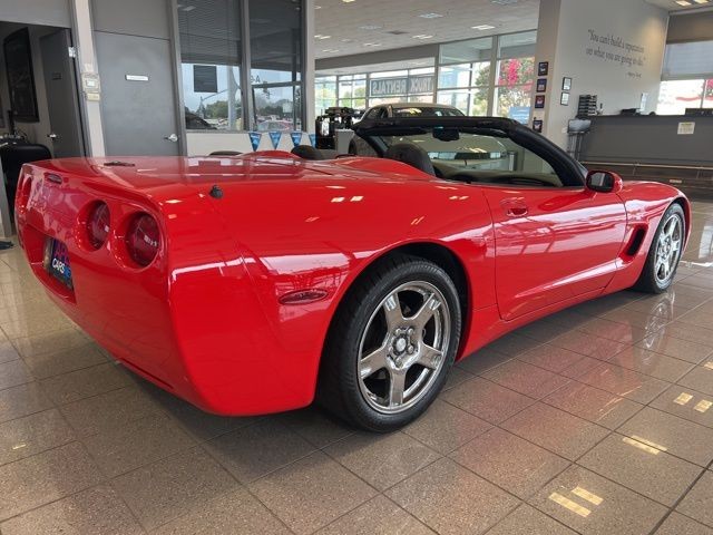 Chevrolet Corvette Vehicle Full-screen Gallery Image 05