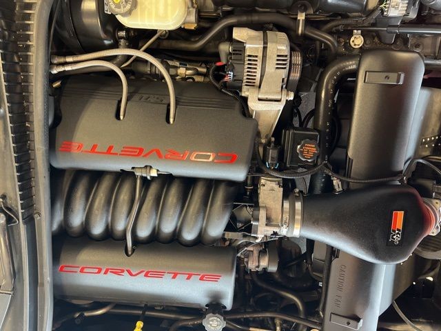 Chevrolet Corvette Vehicle Full-screen Gallery Image 27