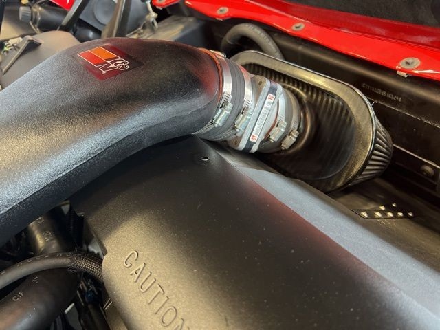 Chevrolet Corvette Vehicle Full-screen Gallery Image 30