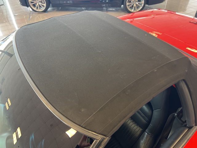 Chevrolet Corvette Vehicle Full-screen Gallery Image 31