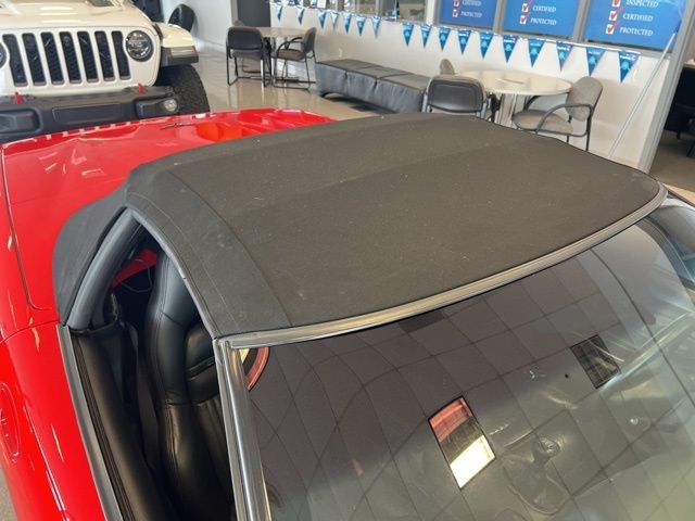 Chevrolet Corvette Vehicle Full-screen Gallery Image 35