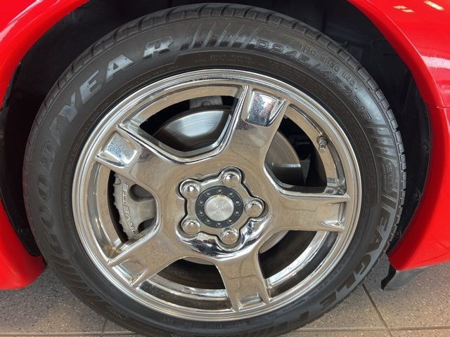 Chevrolet Corvette Vehicle Full-screen Gallery Image 36