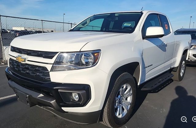 Chevrolet Colorado Vehicle Full-screen Gallery Image 03