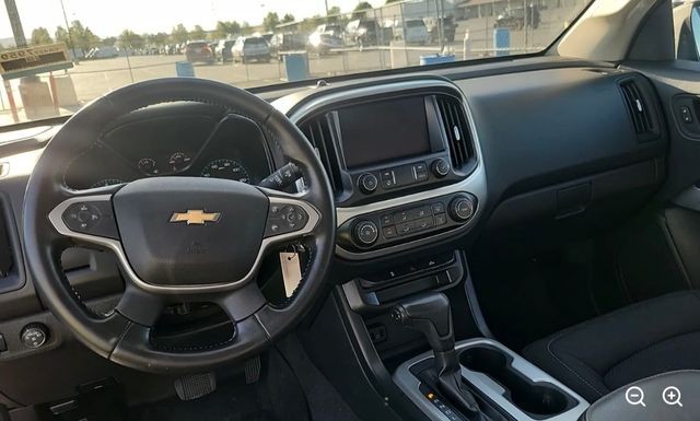 Chevrolet Colorado Vehicle Full-screen Gallery Image 04