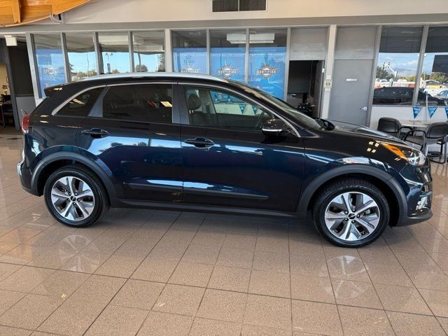 Kia Niro EV Vehicle Full-screen Gallery Image 02