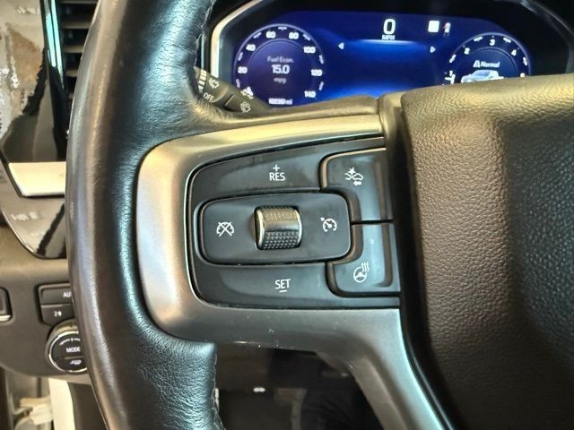 Chevrolet Silverado 1500 Vehicle Full-screen Gallery Image 16