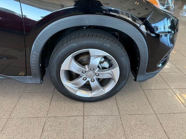 Honda HR-V Vehicle Full-screen Gallery Image 10