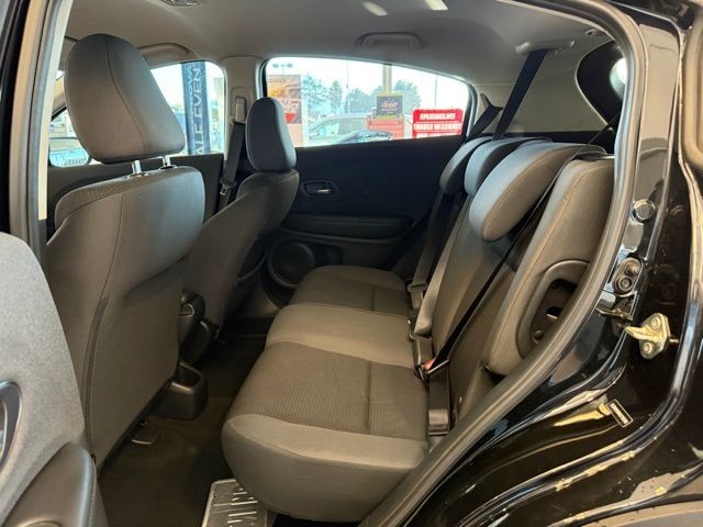 Honda HR-V Vehicle Full-screen Gallery Image 22