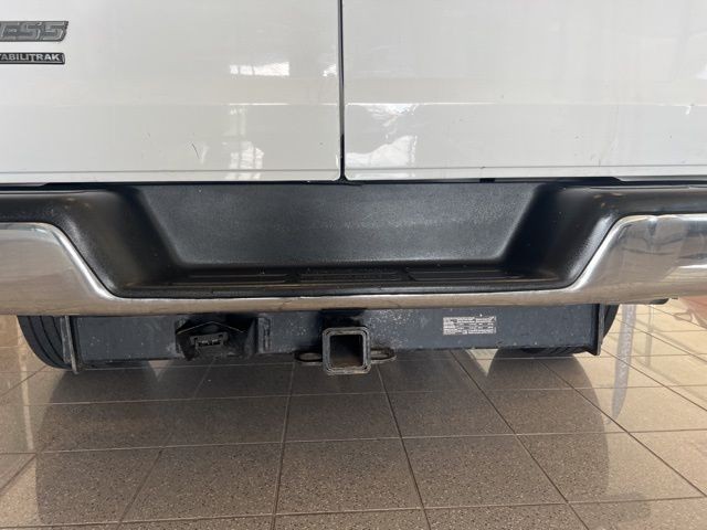 Chevrolet Express Cargo Van Vehicle Full-screen Gallery Image 08