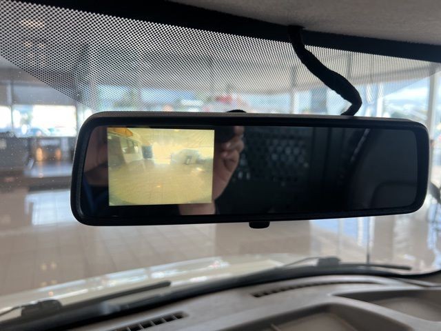 Chevrolet Express Cargo Van Vehicle Full-screen Gallery Image 30