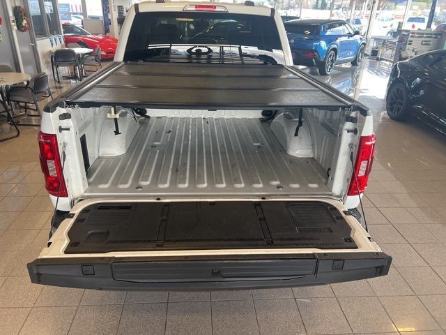 Ford F-150 Vehicle Full-screen Gallery Image 10