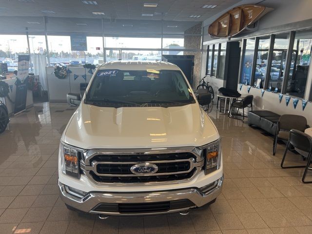 Ford F-150 Vehicle Full-screen Gallery Image 19