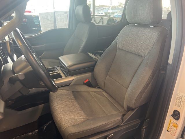 Ford F-150 Vehicle Full-screen Gallery Image 20