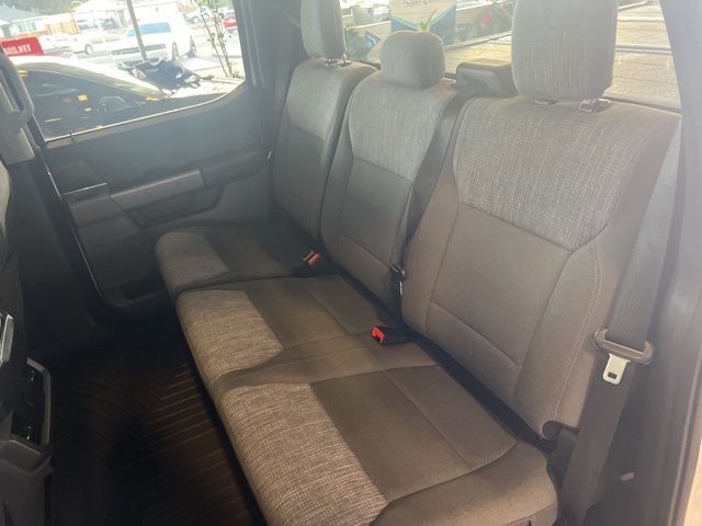 Ford F-150 Vehicle Full-screen Gallery Image 21