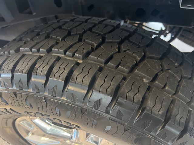 Ford F-150 Vehicle Full-screen Gallery Image 40